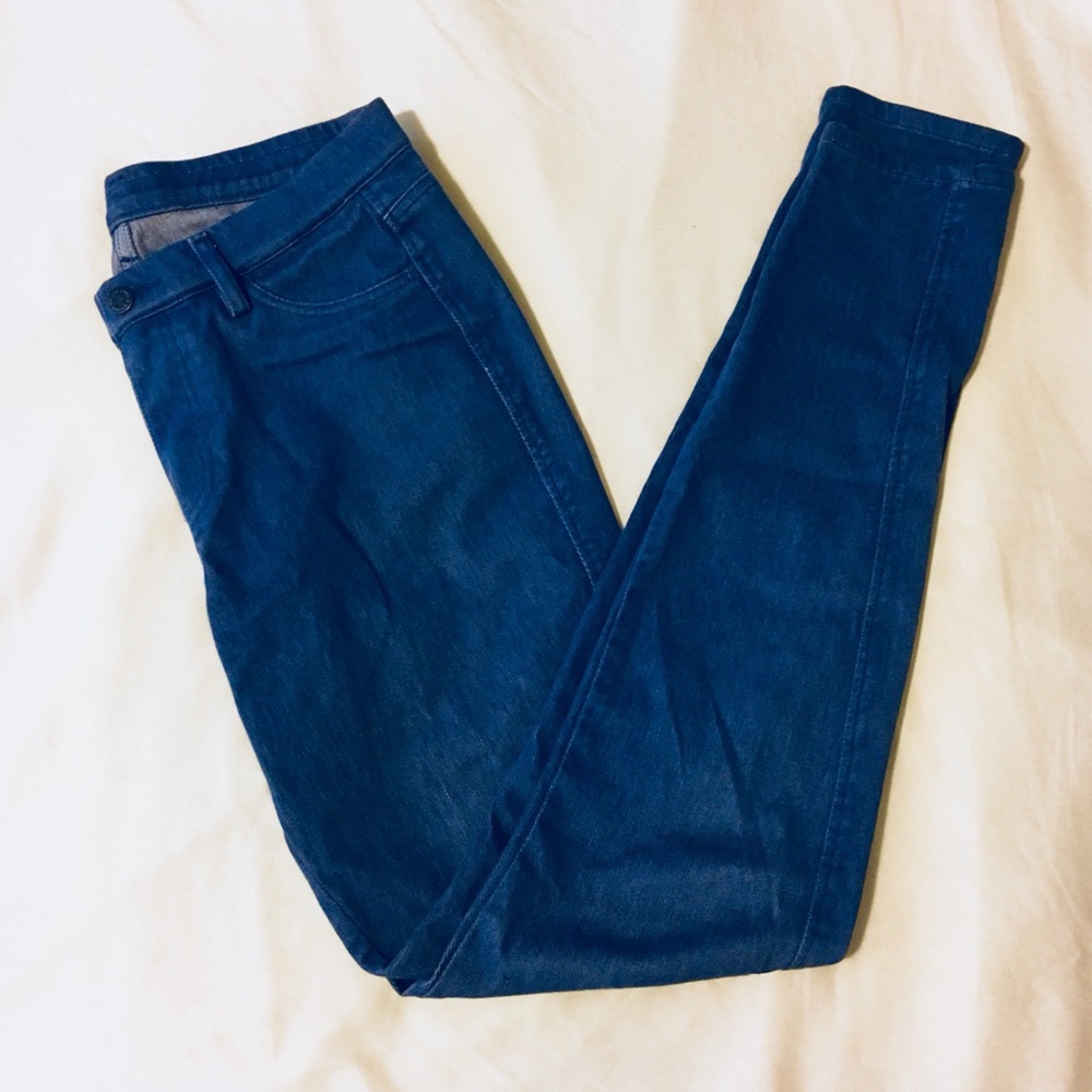 Super comfortable and stretchy blue Jeggings